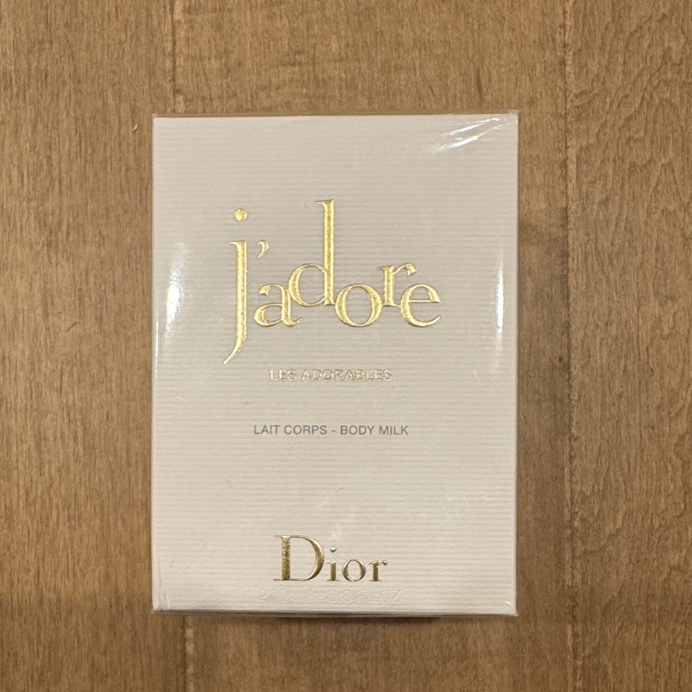 Dior J'adore Body Milk in Elegant White and Gold